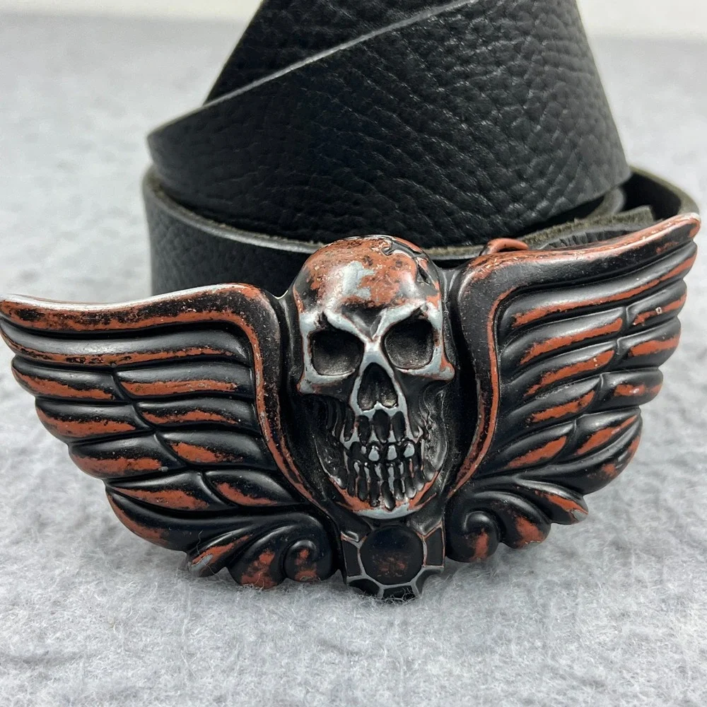 Washed Up Hollywood Skull Red Wings Belt Buckle +‎ Black Leather Belt Men's 36